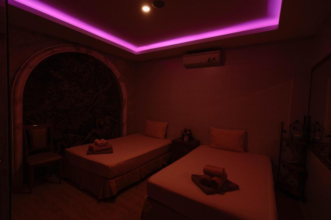 A25 Luxury Hotel Hanoi Exterior photo