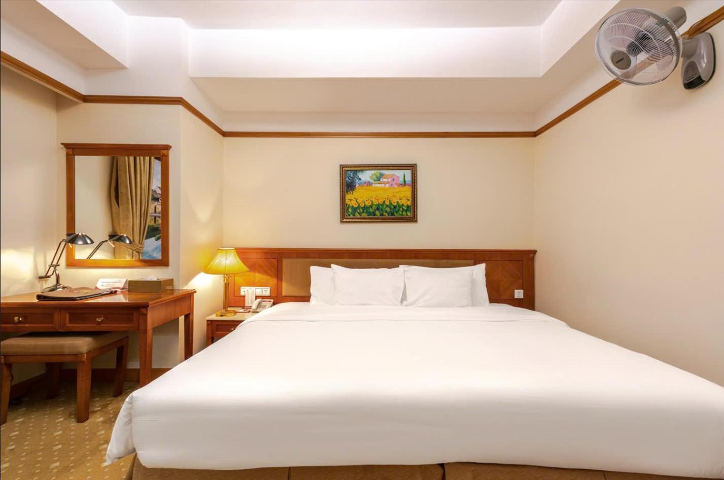 A25 Luxury Hotel Hanoi Exterior photo